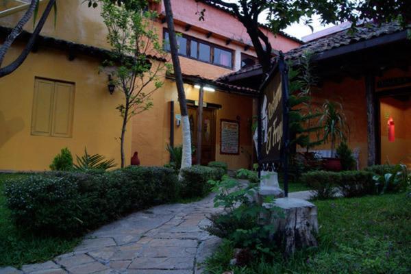 Hotel Plaza Santo Domingo San Cristóbal de Las Casas Εξωτερικό φωτογραφία