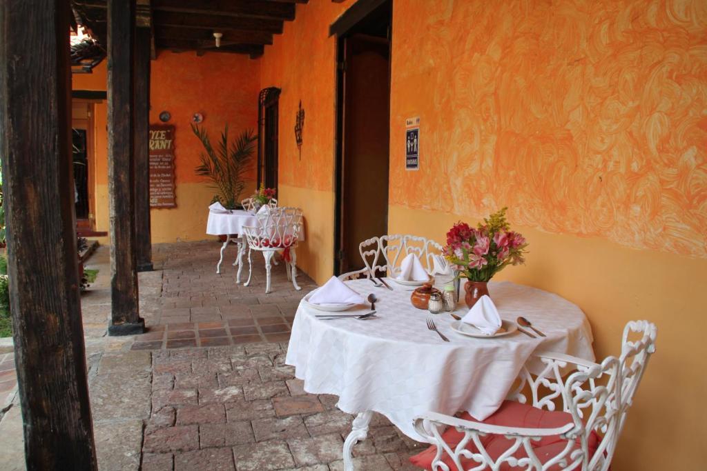 Hotel Plaza Santo Domingo San Cristóbal de Las Casas Εξωτερικό φωτογραφία