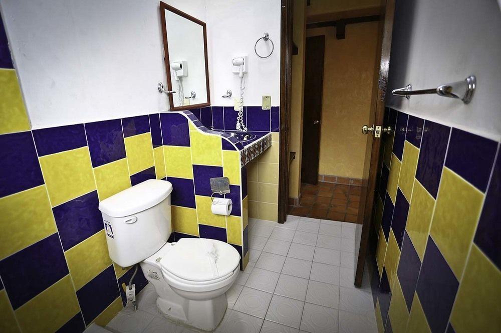Hotel Plaza Santo Domingo San Cristóbal de Las Casas Εξωτερικό φωτογραφία