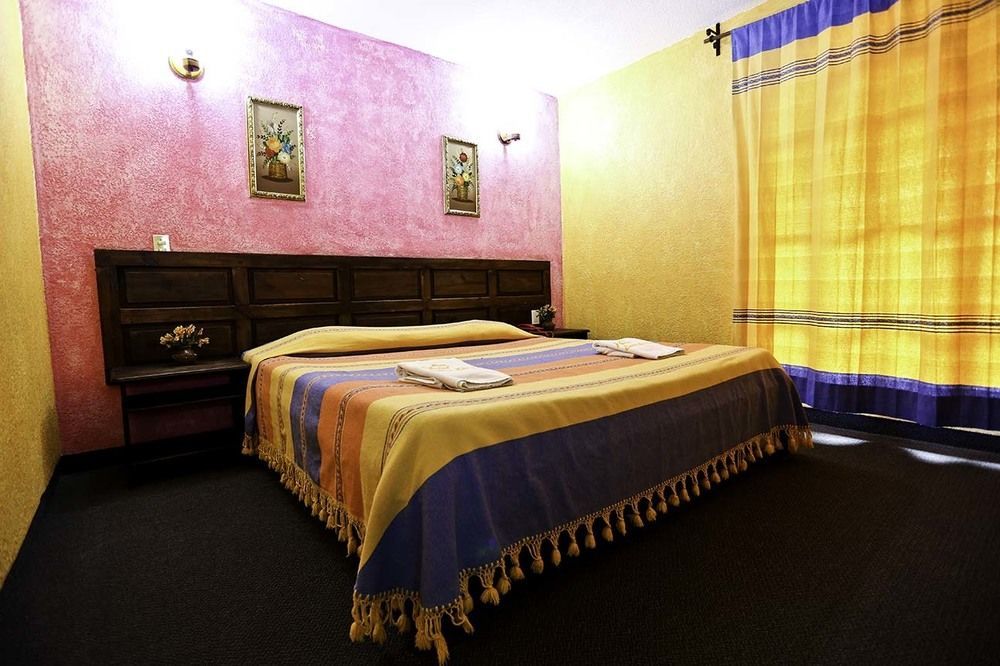 Hotel Plaza Santo Domingo San Cristóbal de Las Casas Εξωτερικό φωτογραφία