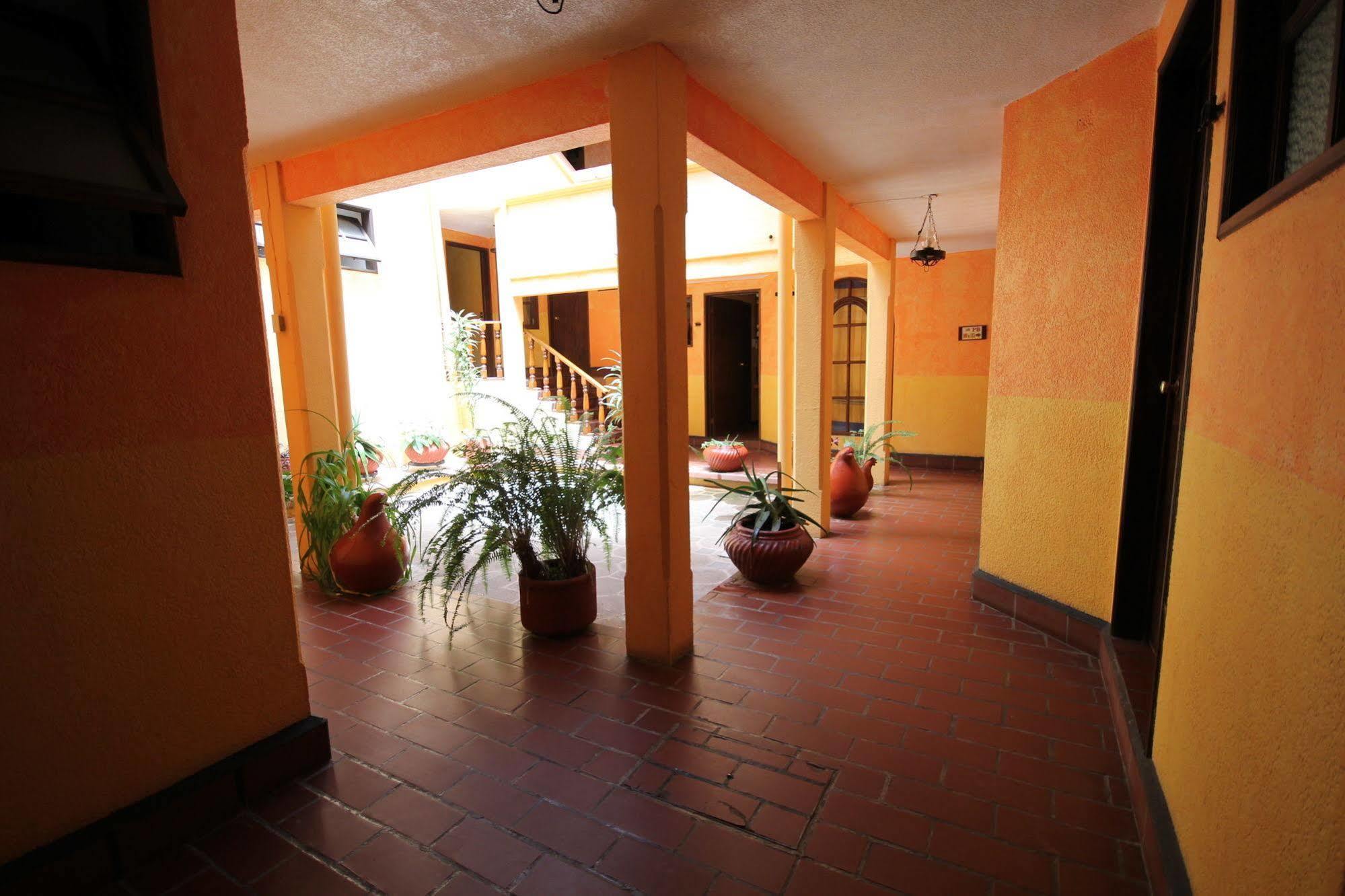 Hotel Plaza Santo Domingo San Cristóbal de Las Casas Εξωτερικό φωτογραφία
